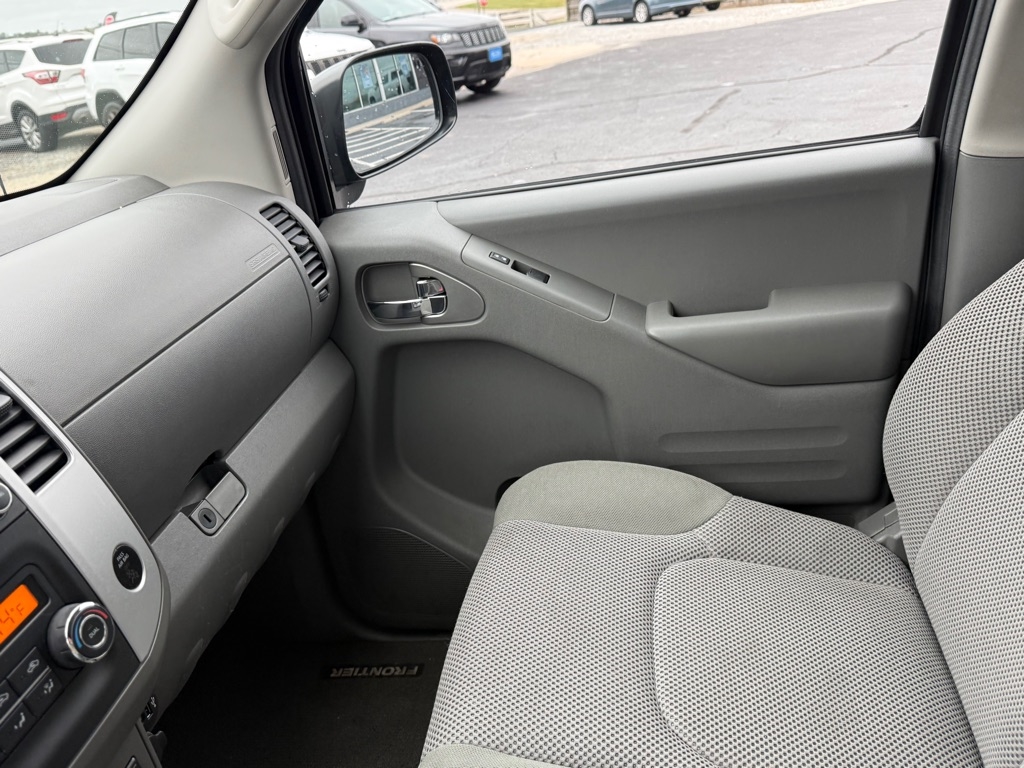 Nissan Frontier Crew Cab 4x4 SV V6 Auto Long Bed 2018