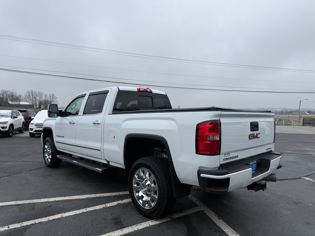 2019 Gmc Sierra 2500 HD Denali photo 3