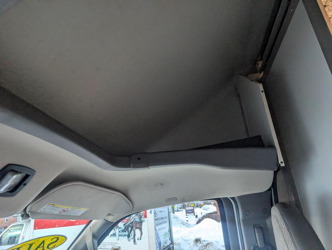 GMC Savana G3500 139 in. 2016