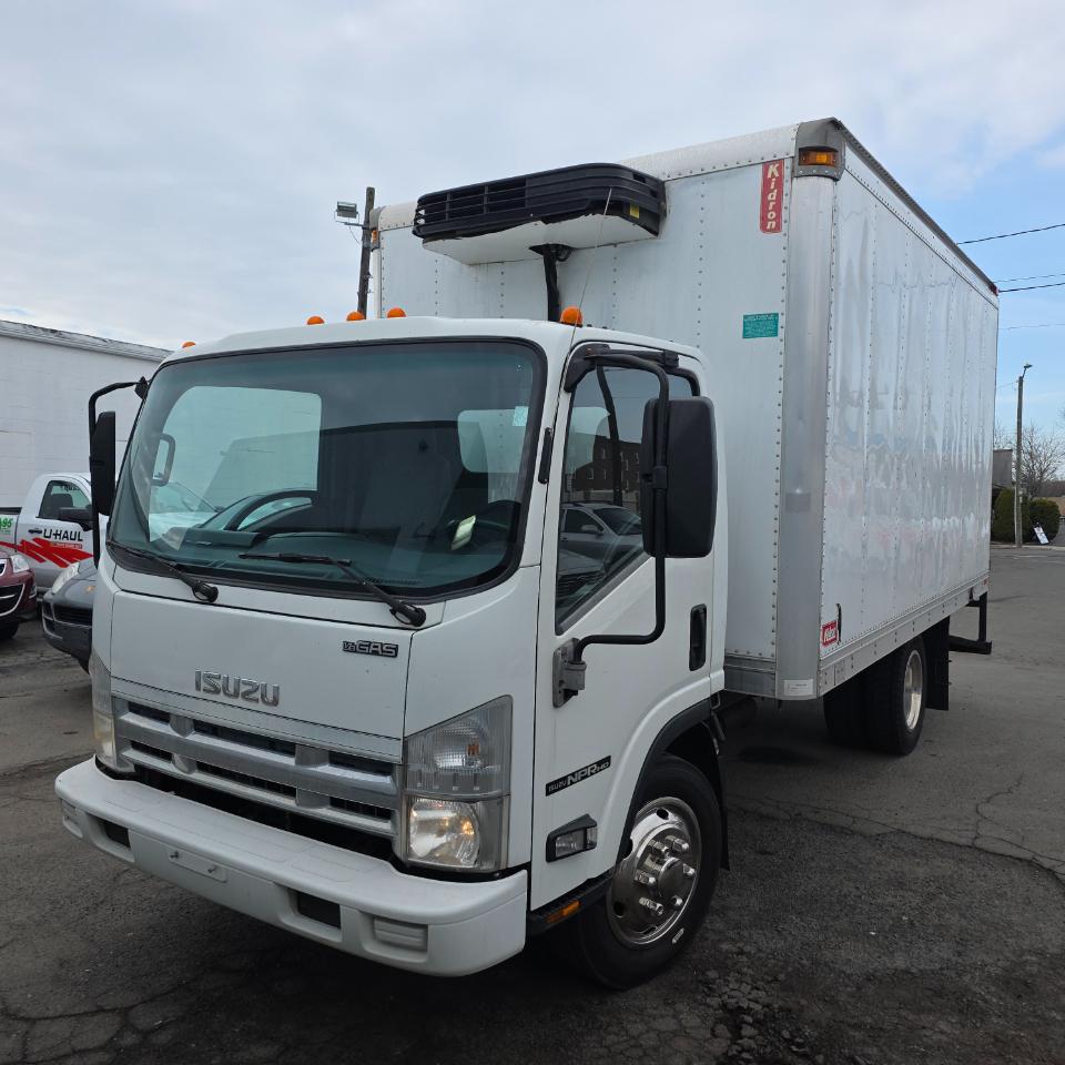 Isuzu NPR HD  2014