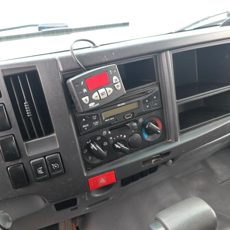 Isuzu NPR HD  2014