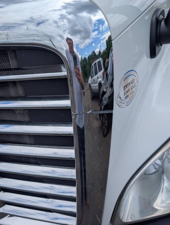 Freightliner Cascadia 125  2017
