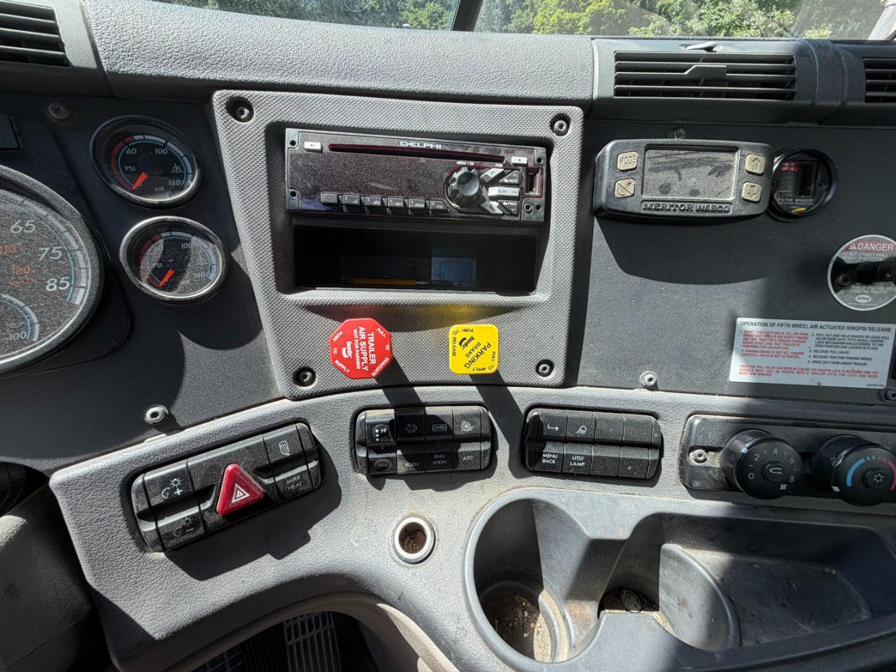 Freightliner Cascadia 125  2015