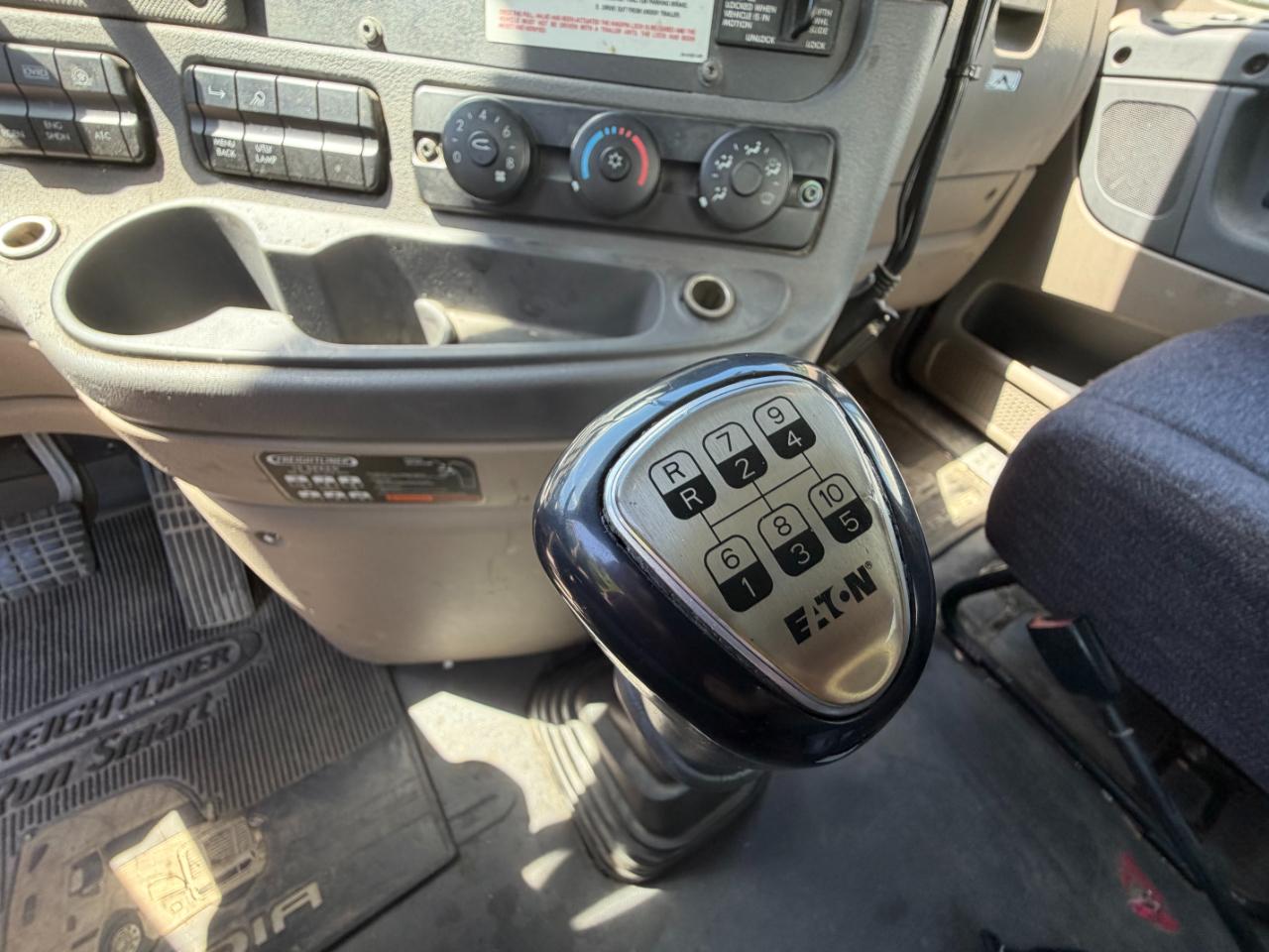 Freightliner Cascadia 125  2015