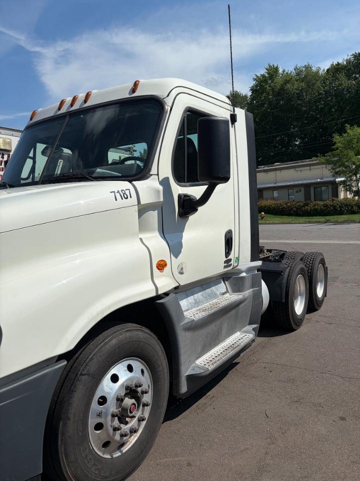 Freightliner Cascadia 125  2016