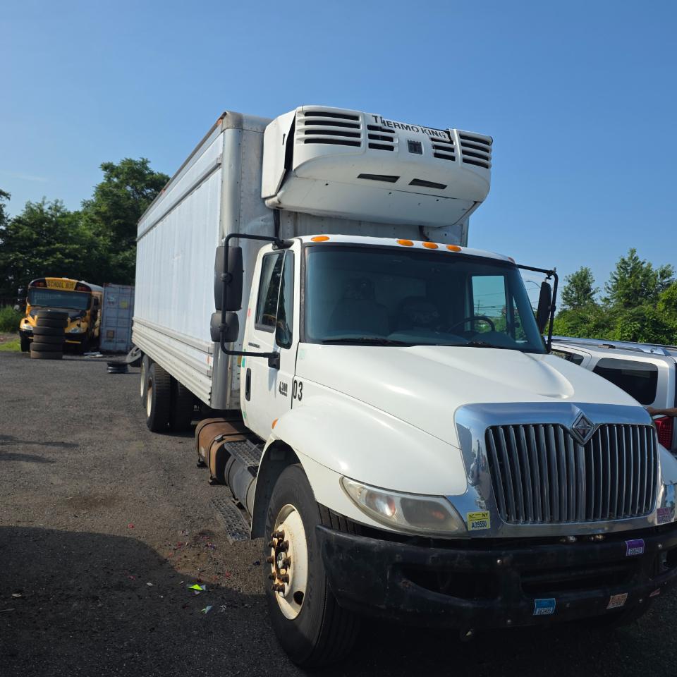 International 4300  2003