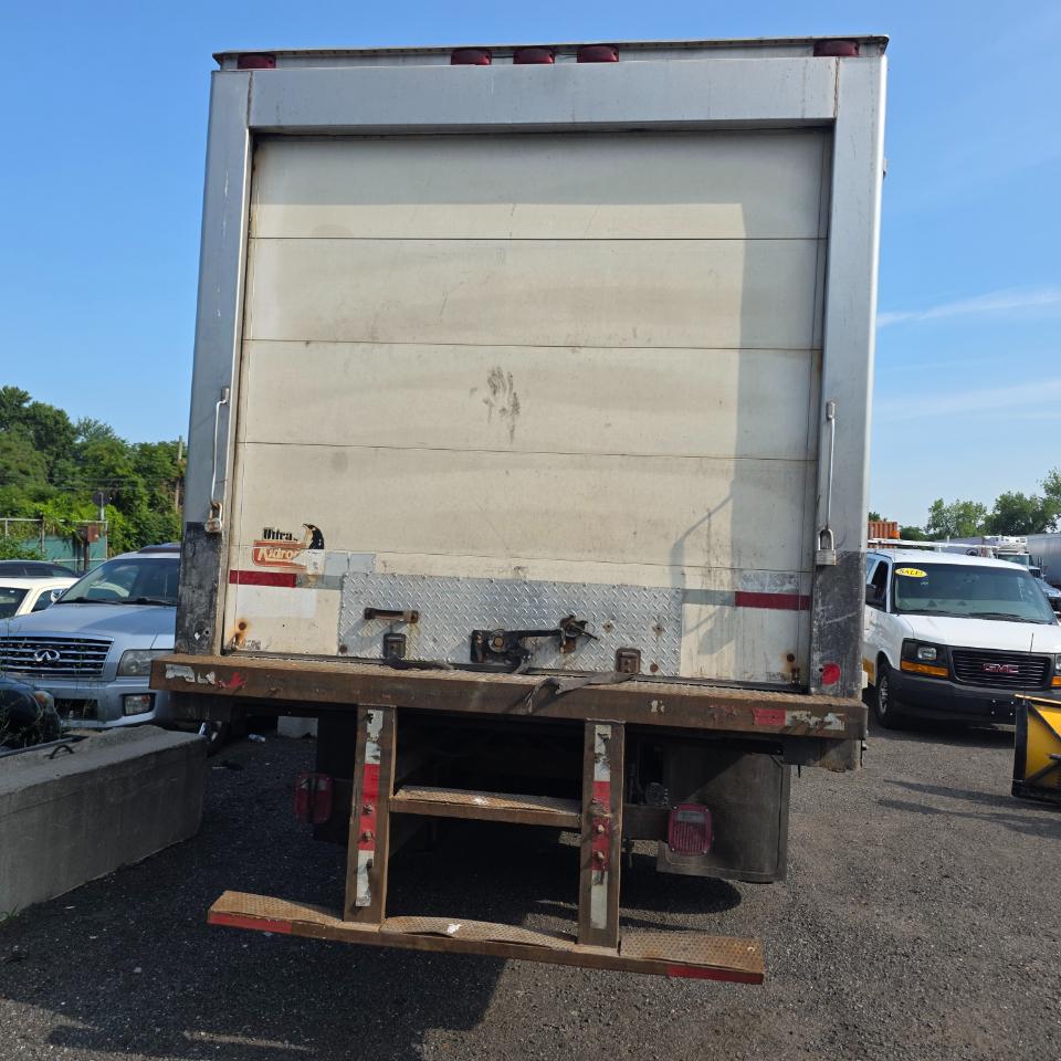 International 4300  2003