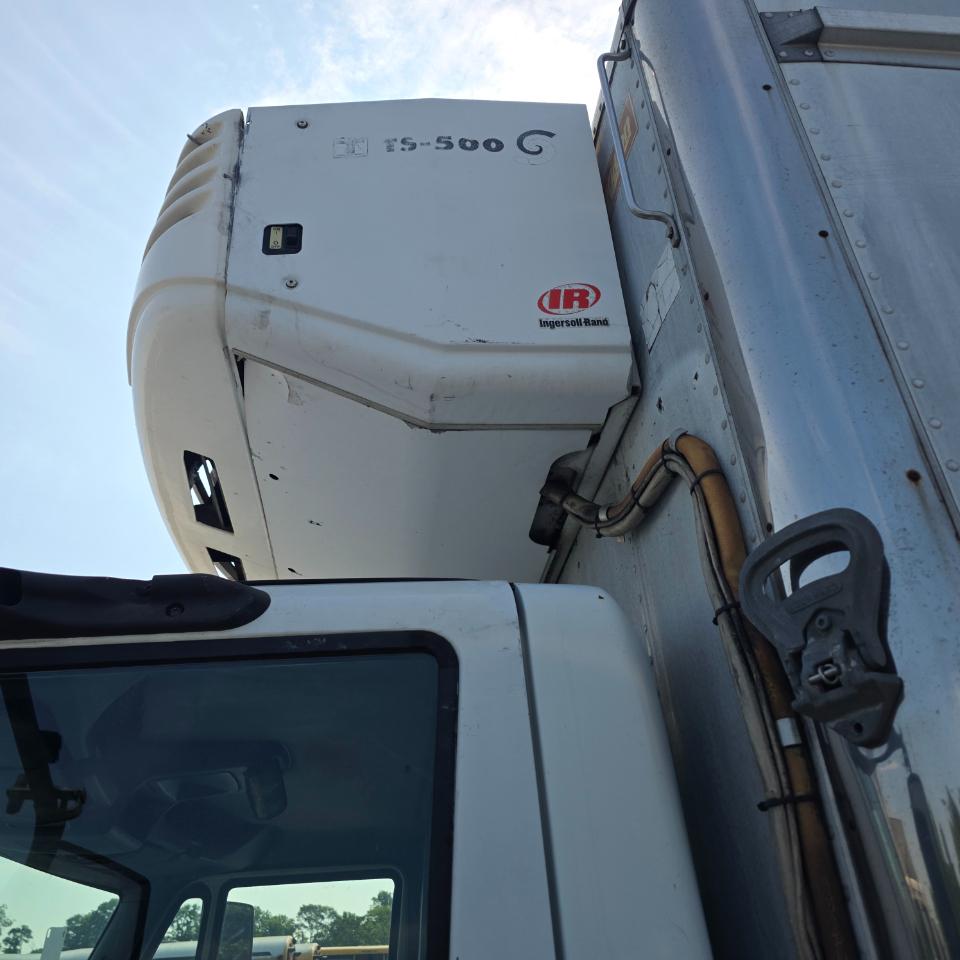 International 4300  2003