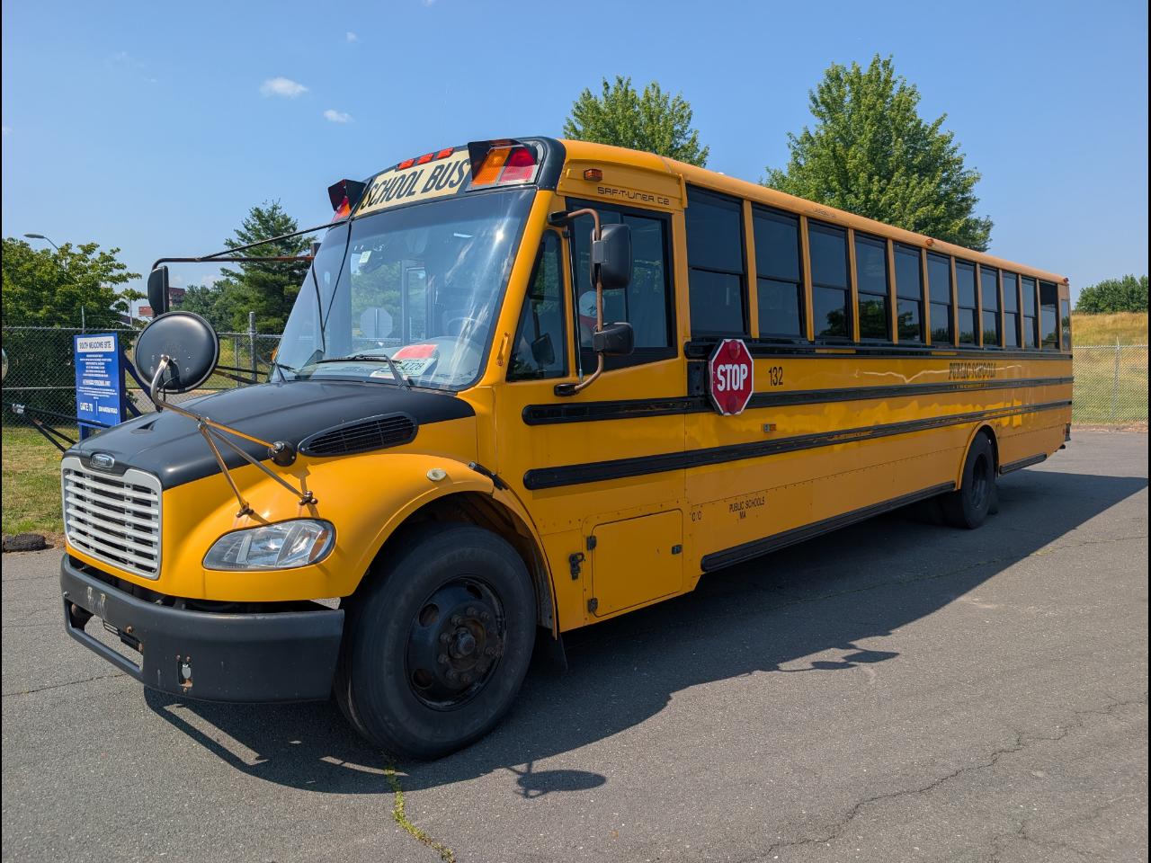 Freightliner B2 Bus Chassis  2015