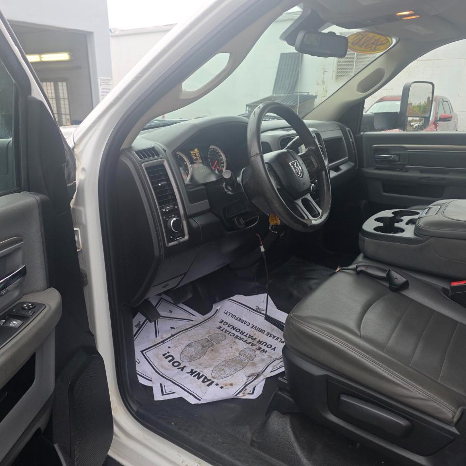 RAM 5500 Regular Cab 4WD DRW 2016