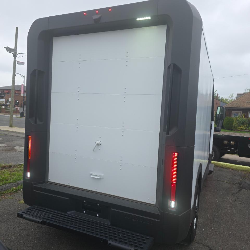 BrightDrop  Zevo 400 2024