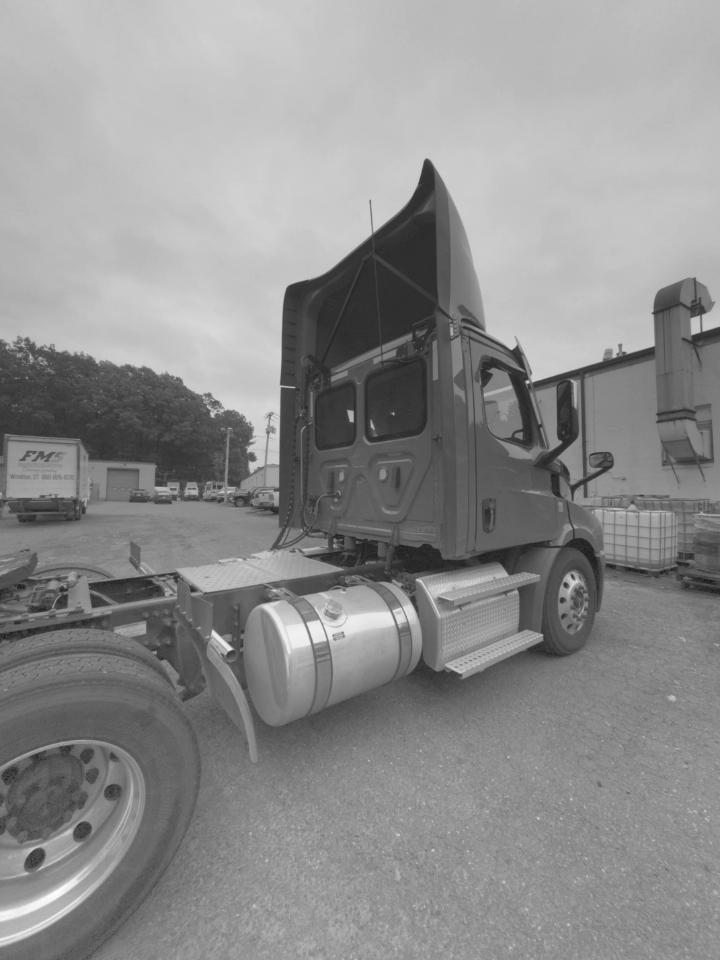 Freightliner Cascadia  2023