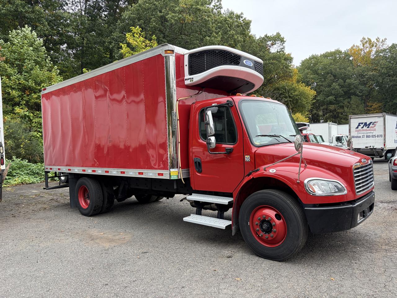 Freightliner M2 106  2023