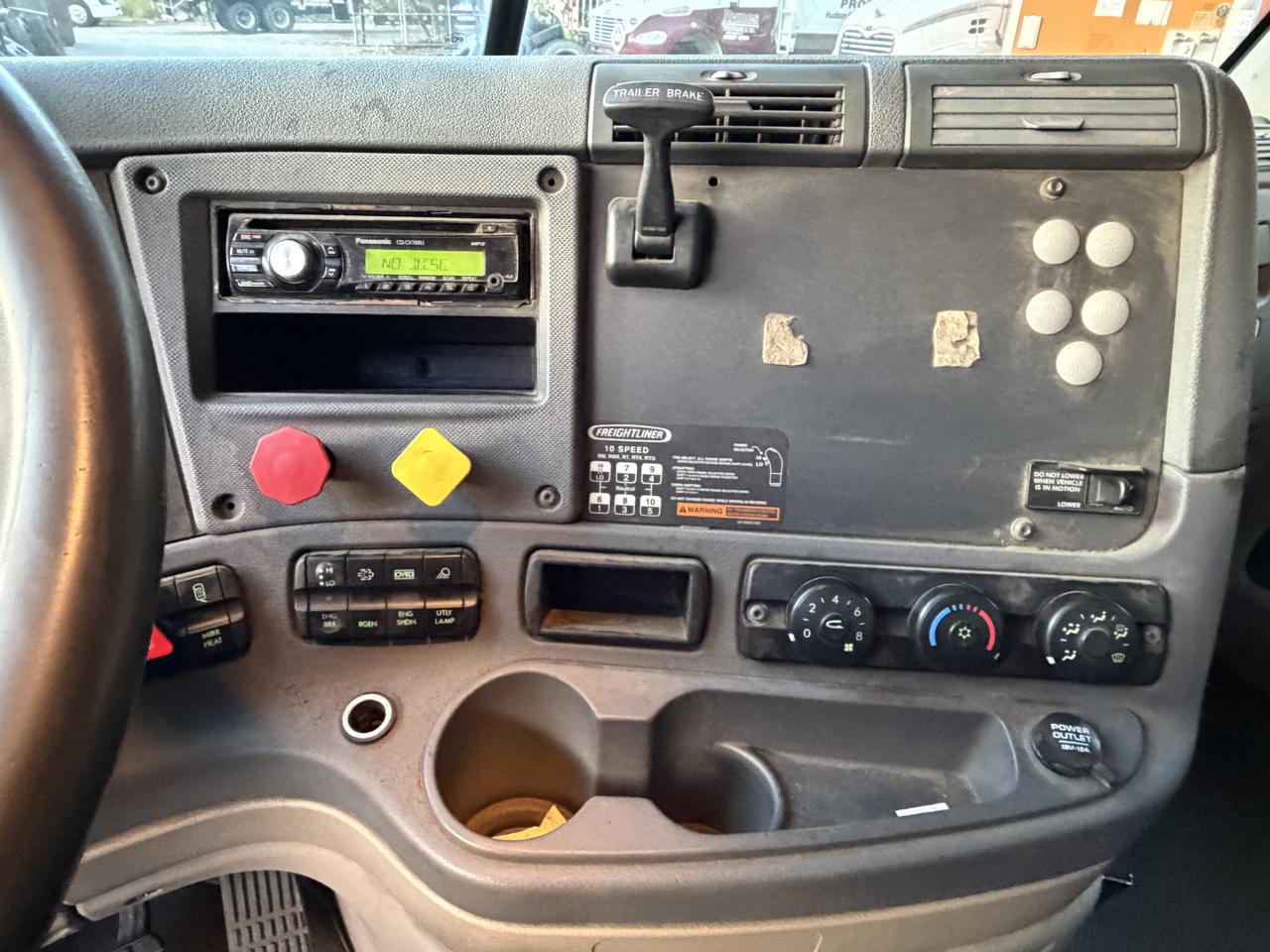 Freightliner Cascadia  2014
