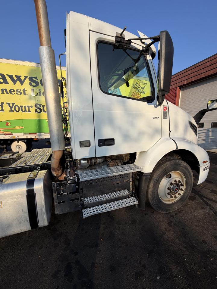 Volvo VNR  2020