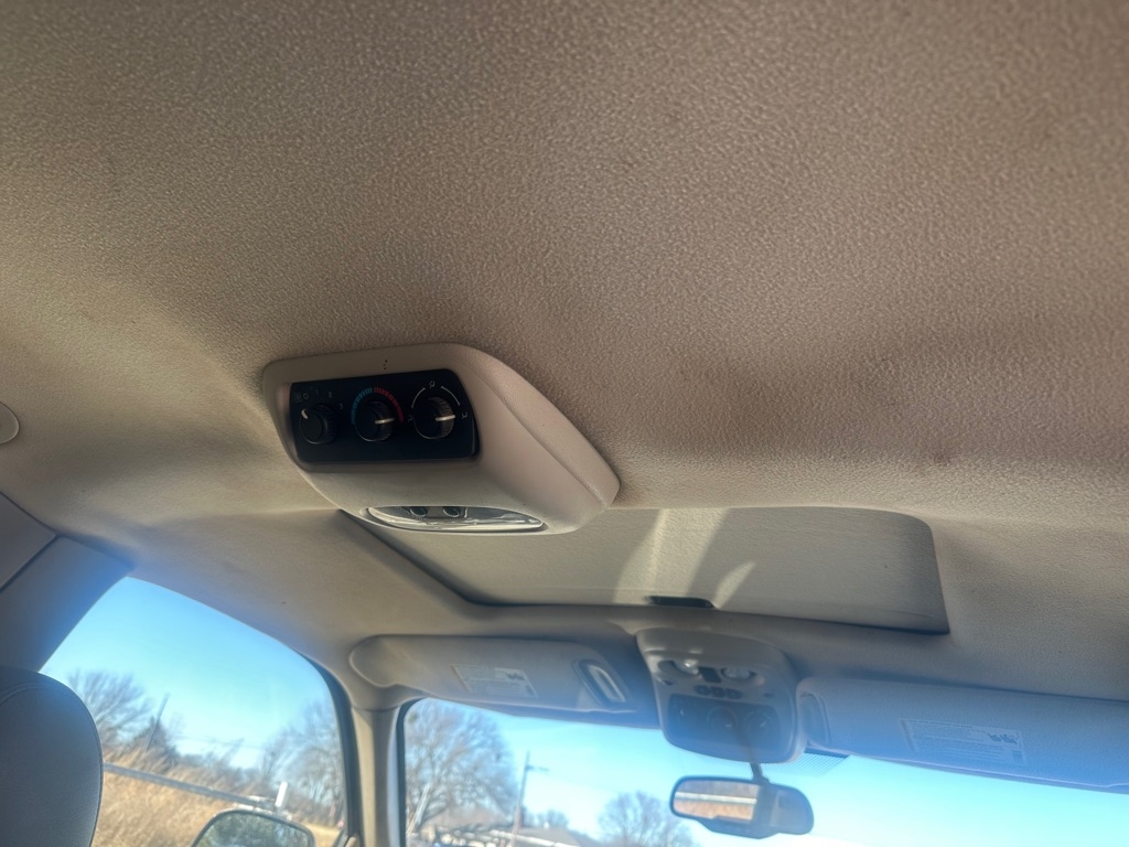 Chevrolet Tahoe 4WD 2004