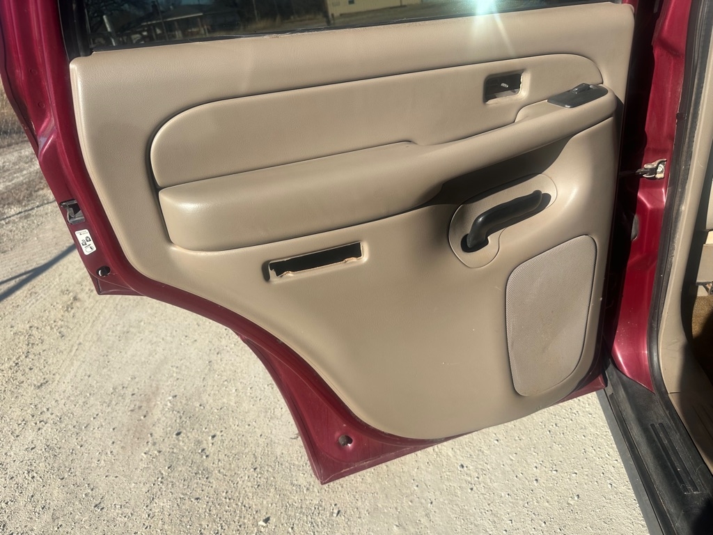 Chevrolet Tahoe 4WD 2004