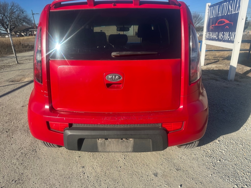 Kia Soul + 2011