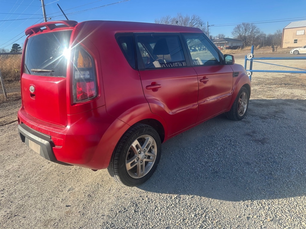 Kia Soul + 2011