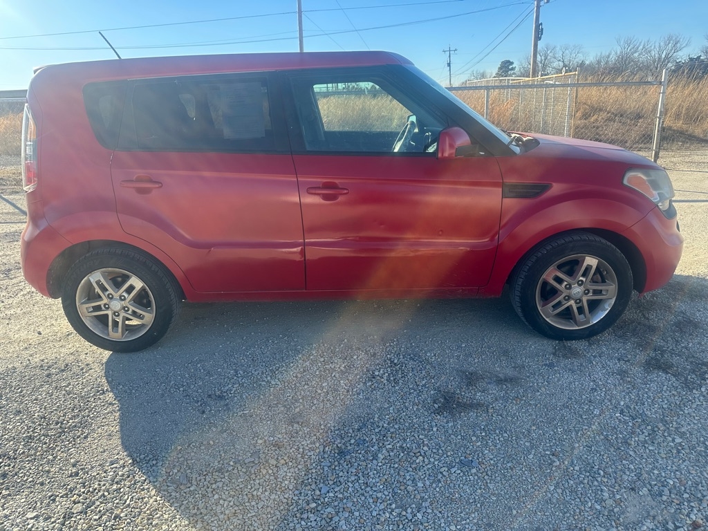 Kia Soul + 2011