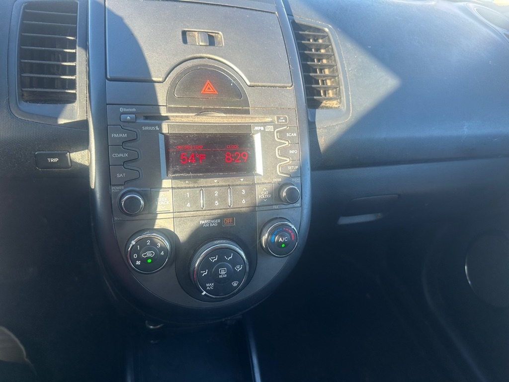 Kia Soul + 2011