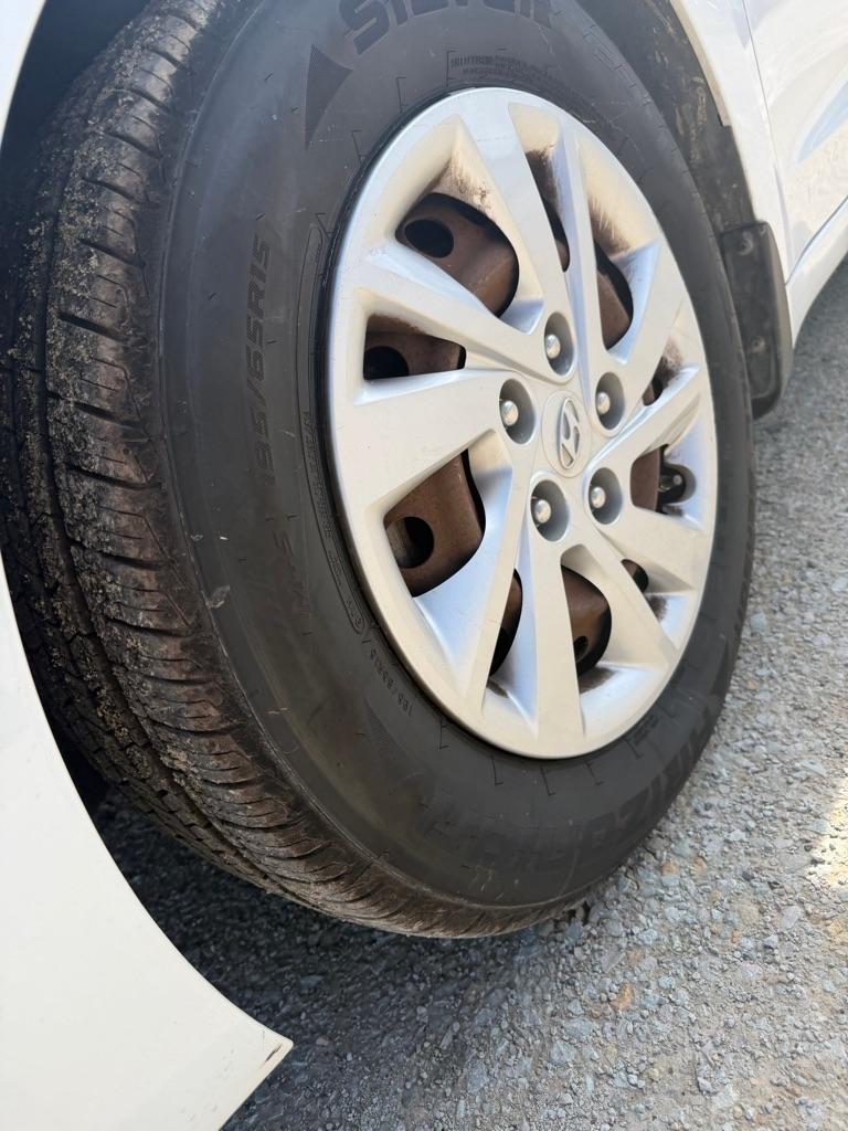 Hyundai Elantra SE 6M 2019