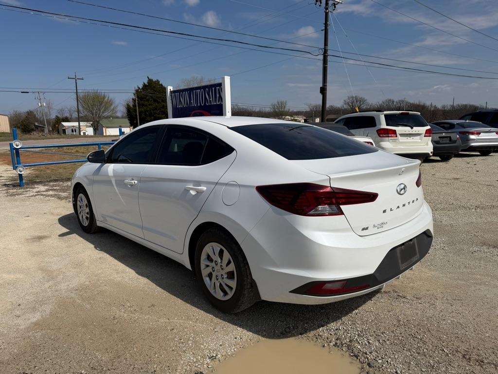 Hyundai Elantra SE 6M 2019