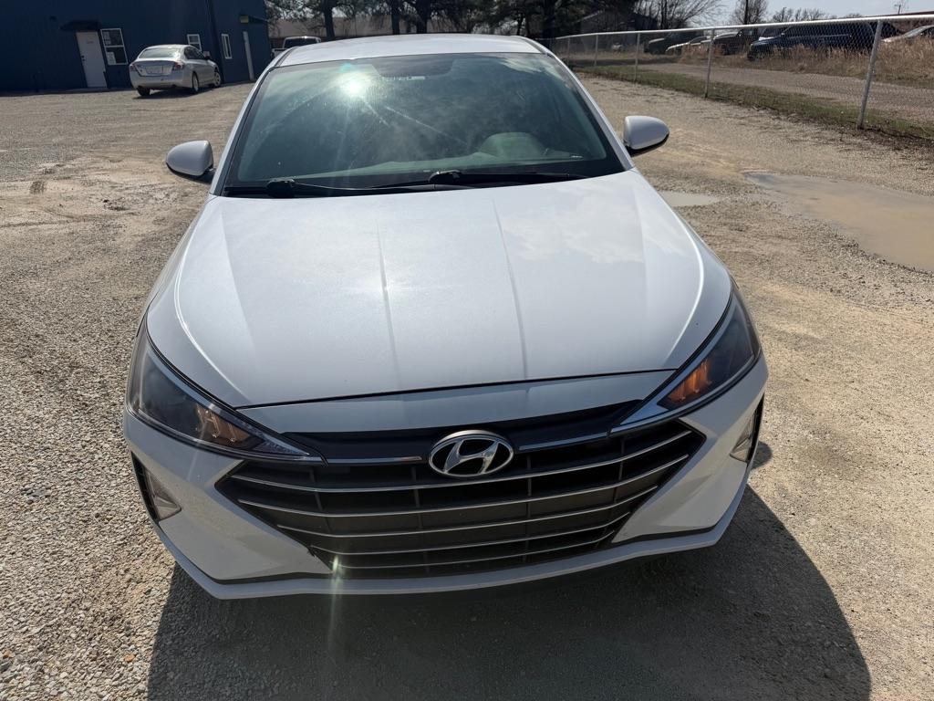 Hyundai Elantra SE 6M 2019