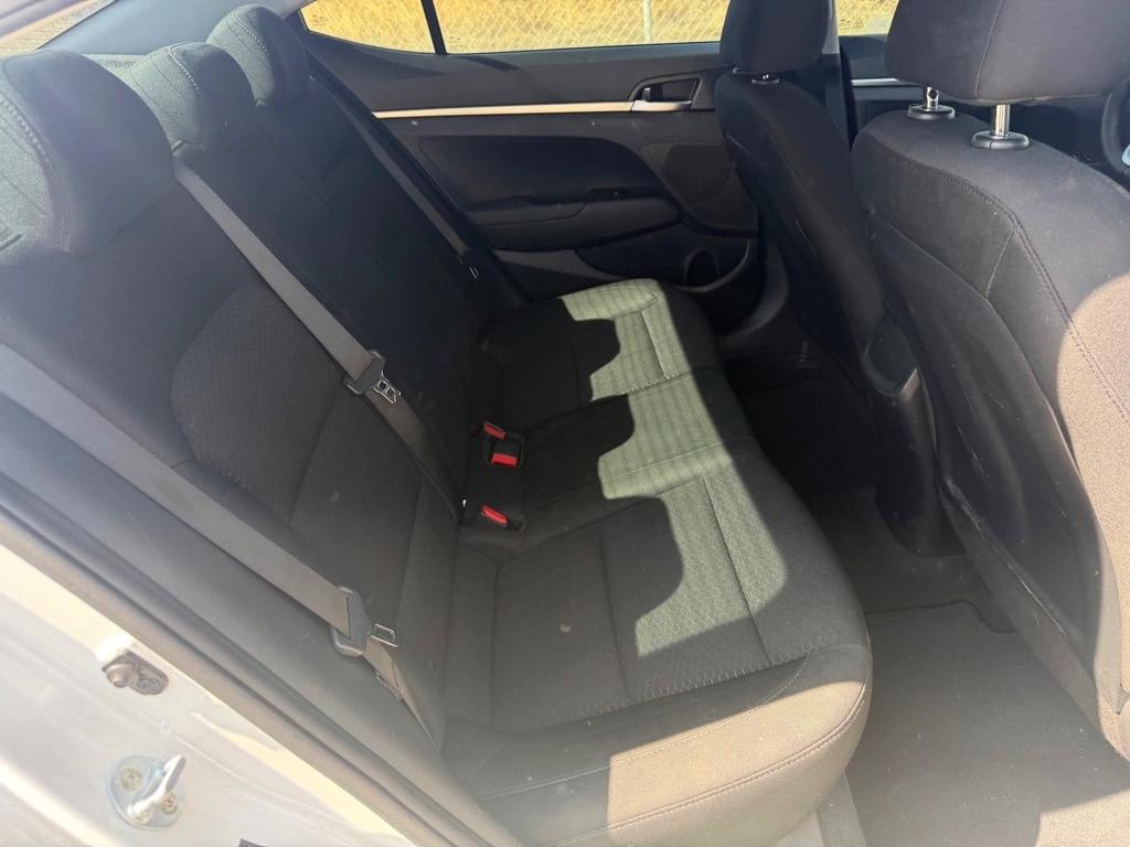 Hyundai Elantra SE 6M 2019