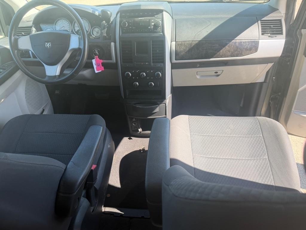 Dodge Grand Caravan SXT 2010
