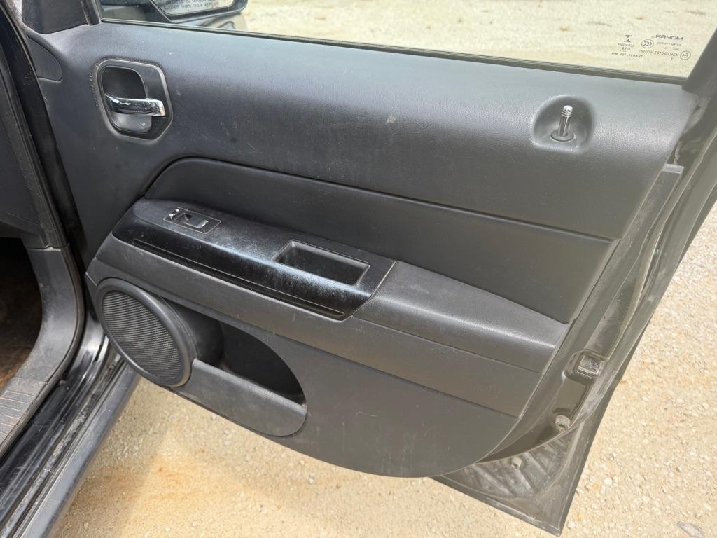 Jeep Patriot Sport 2WD 2014