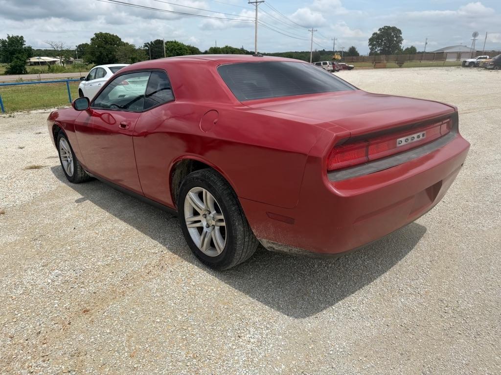 Dodge Challenger SE 2010