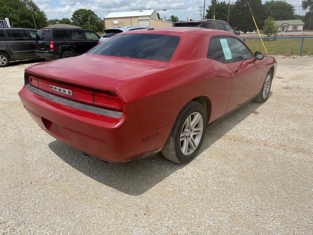 Dodge Challenger SE 2010