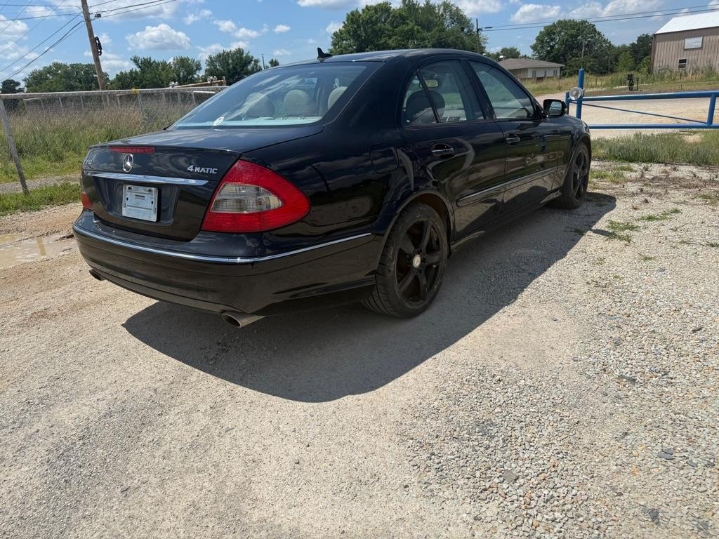 Mercedes-Benz E-Class E350 4MATIC Sedan 2009