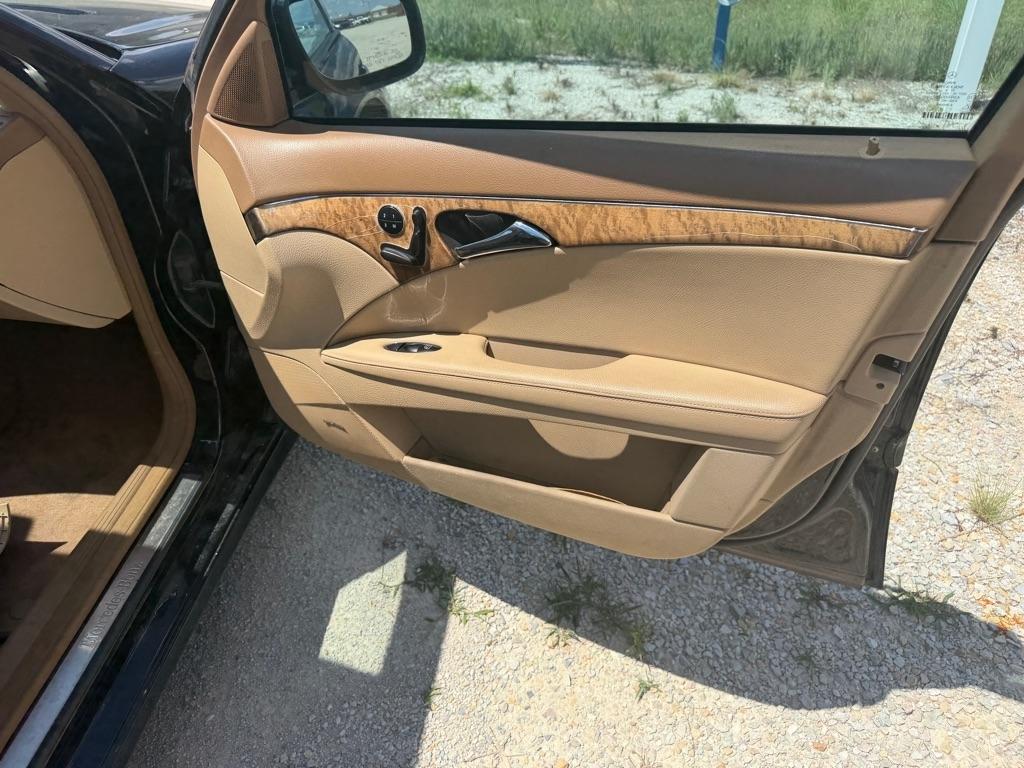 Mercedes-Benz E-Class E350 4MATIC Sedan 2009