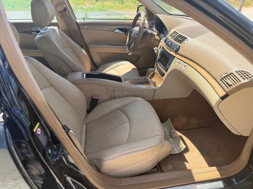 Mercedes-Benz E-Class E350 4MATIC Sedan 2009