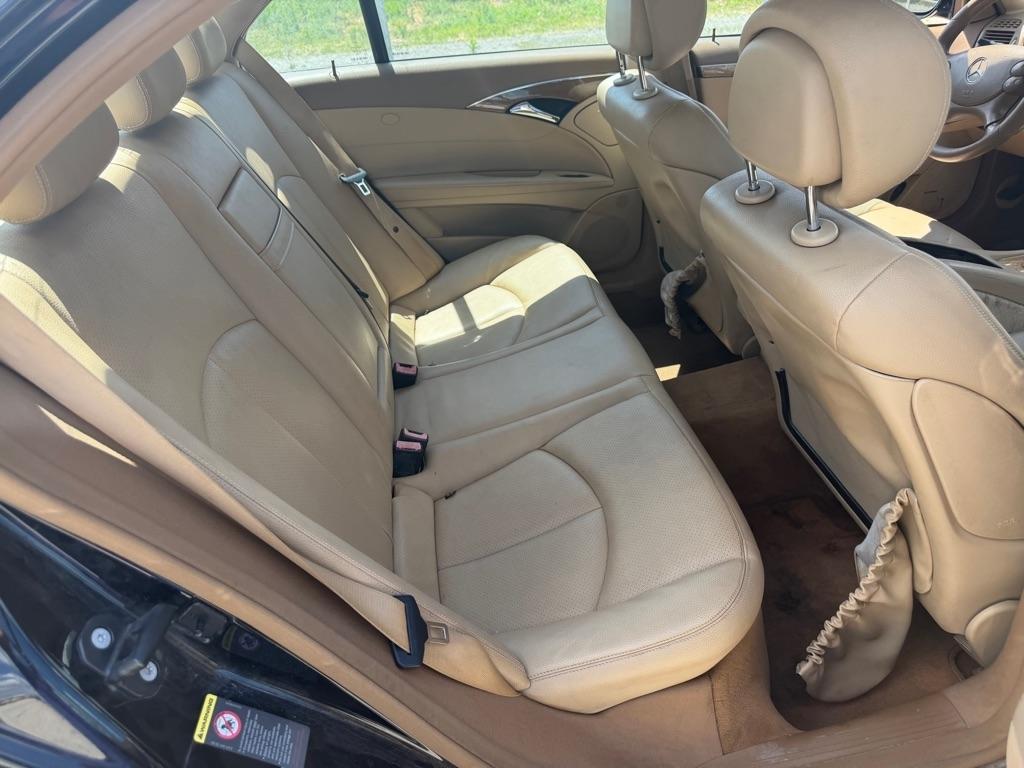 Mercedes-Benz E-Class E350 4MATIC Sedan 2009