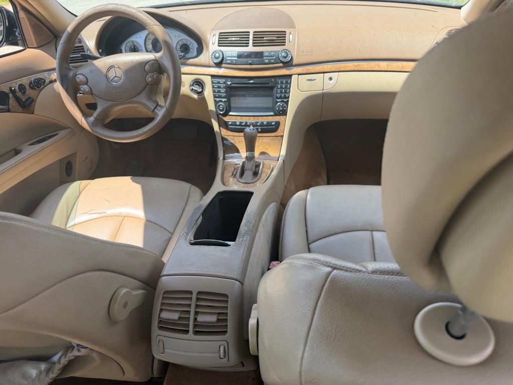 Mercedes-Benz E-Class E350 4MATIC Sedan 2009