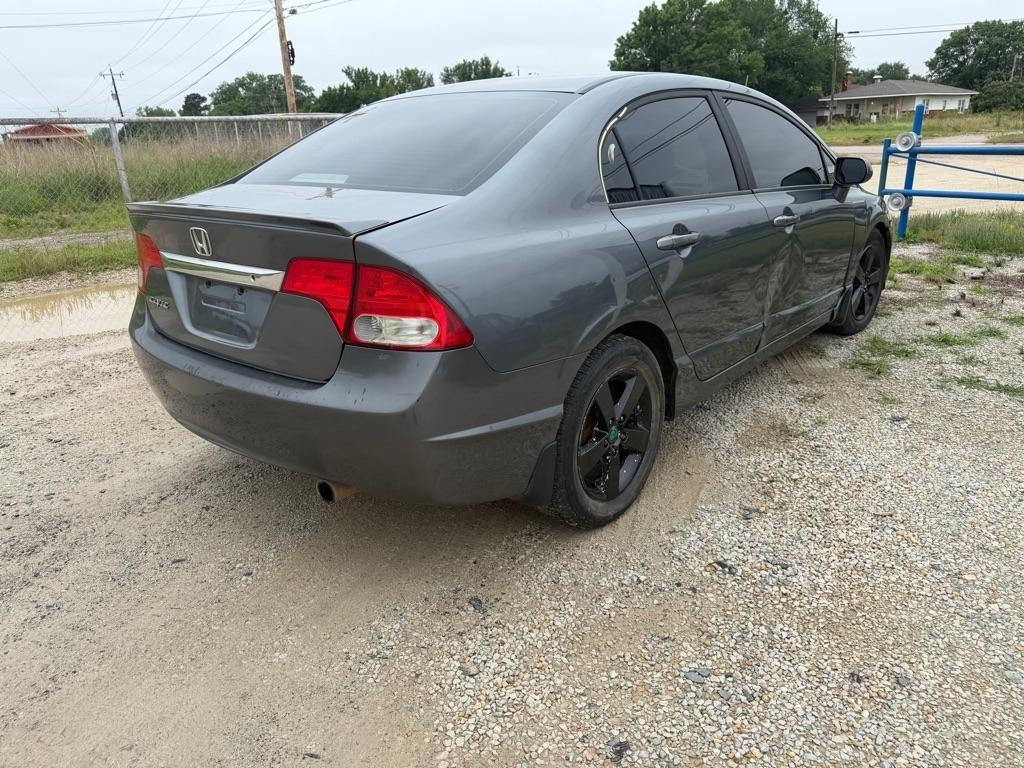 Honda Civic LX-S Sedan 5-Speed AT 2010