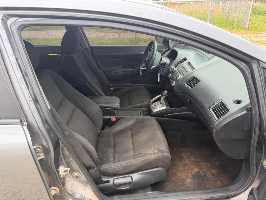 Honda Civic LX-S Sedan 5-Speed AT 2010