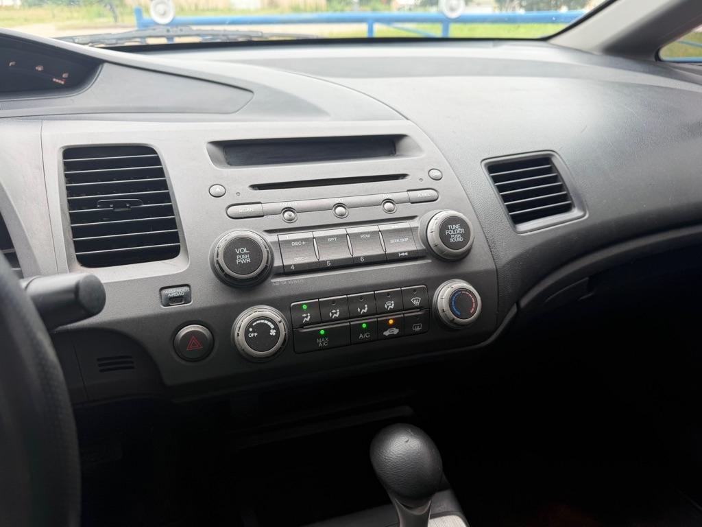 Honda Civic LX-S Sedan 5-Speed AT 2010