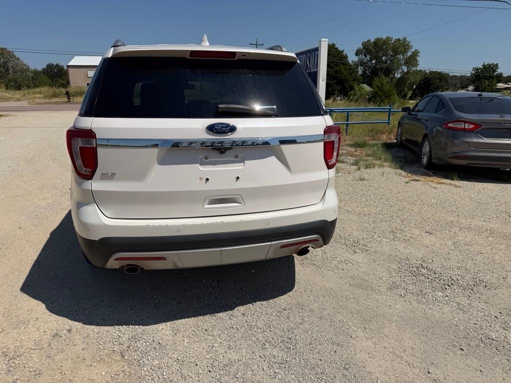 Ford Explorer XLT FWD 2017