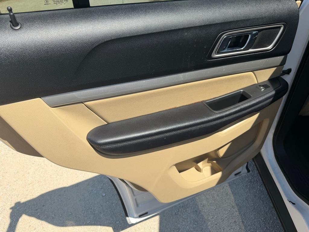 Ford Explorer XLT FWD 2017