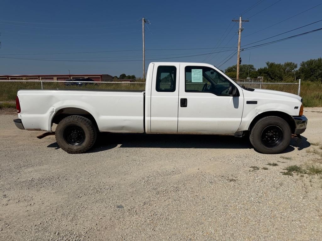 Ford F-250 SD XL SuperCab Long Bed 2WD 2001