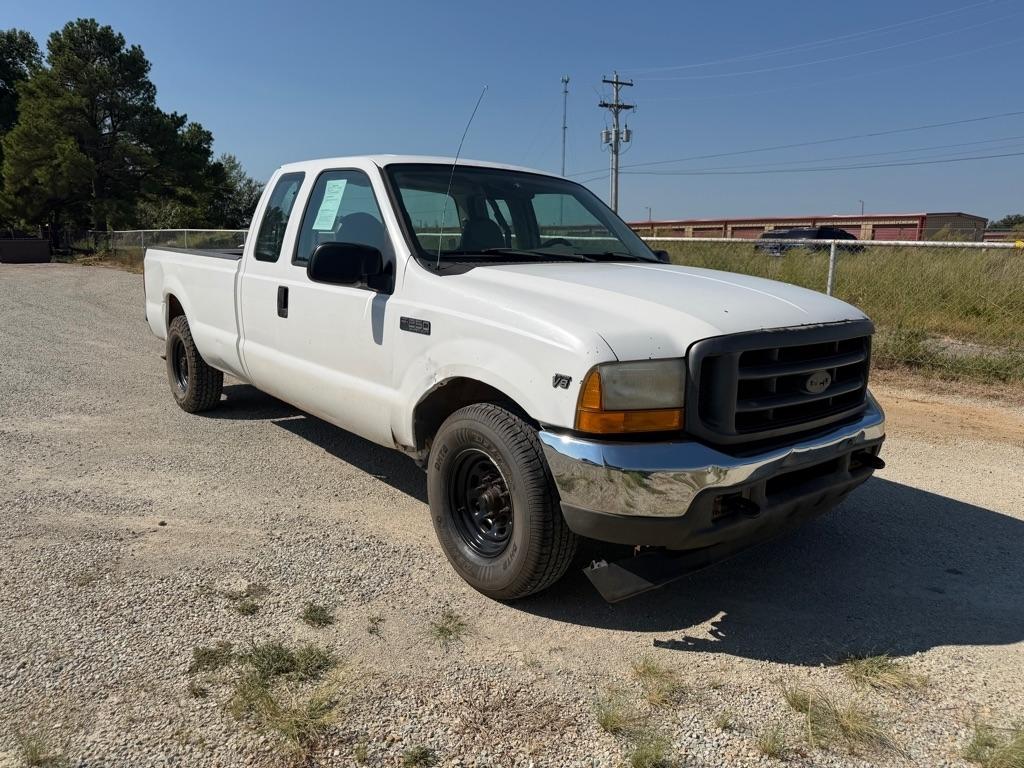 Ford F-250 SD XL SuperCab Long Bed 2WD 2001