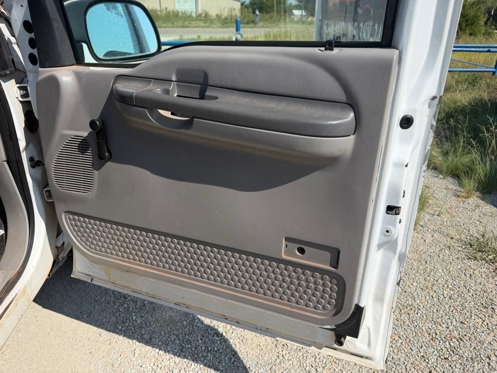 Ford F-250 SD XL SuperCab Long Bed 2WD 2001