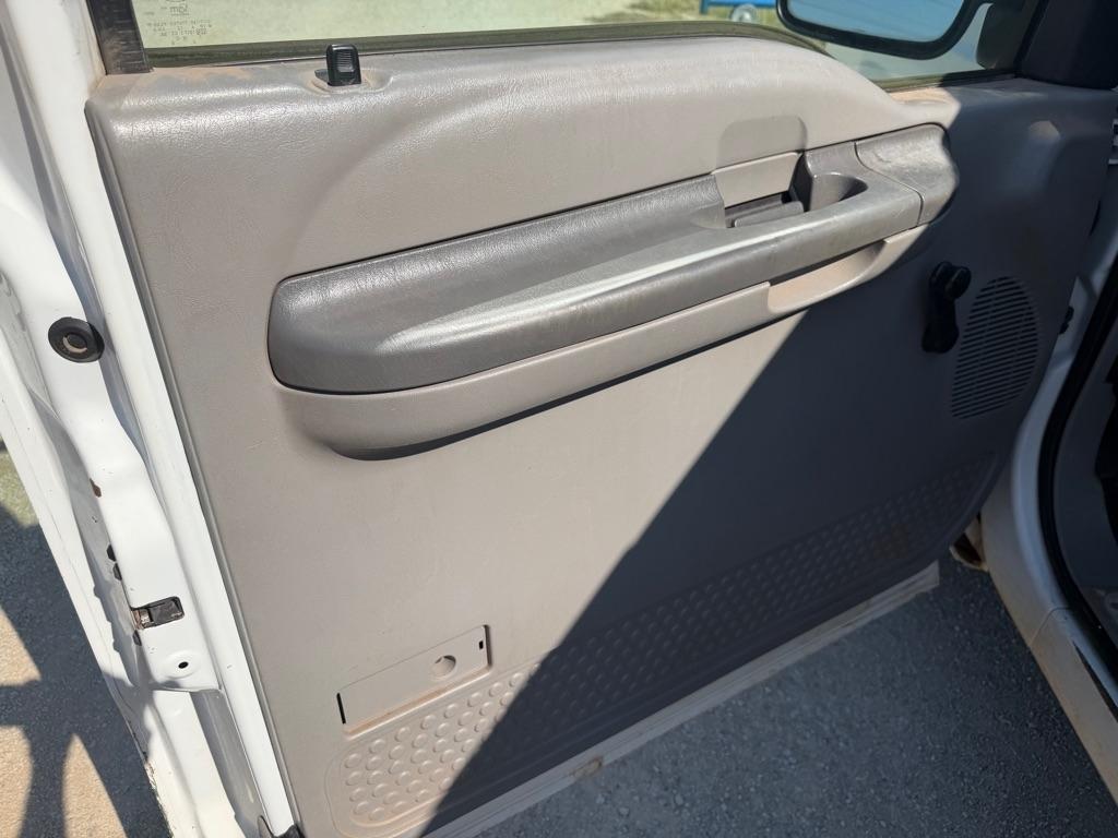 Ford F-250 SD XL SuperCab Long Bed 2WD 2001