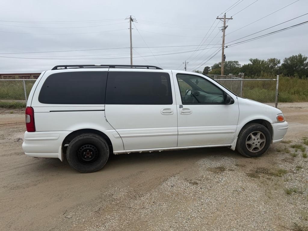 Oldsmobile Silhouette GL 2000