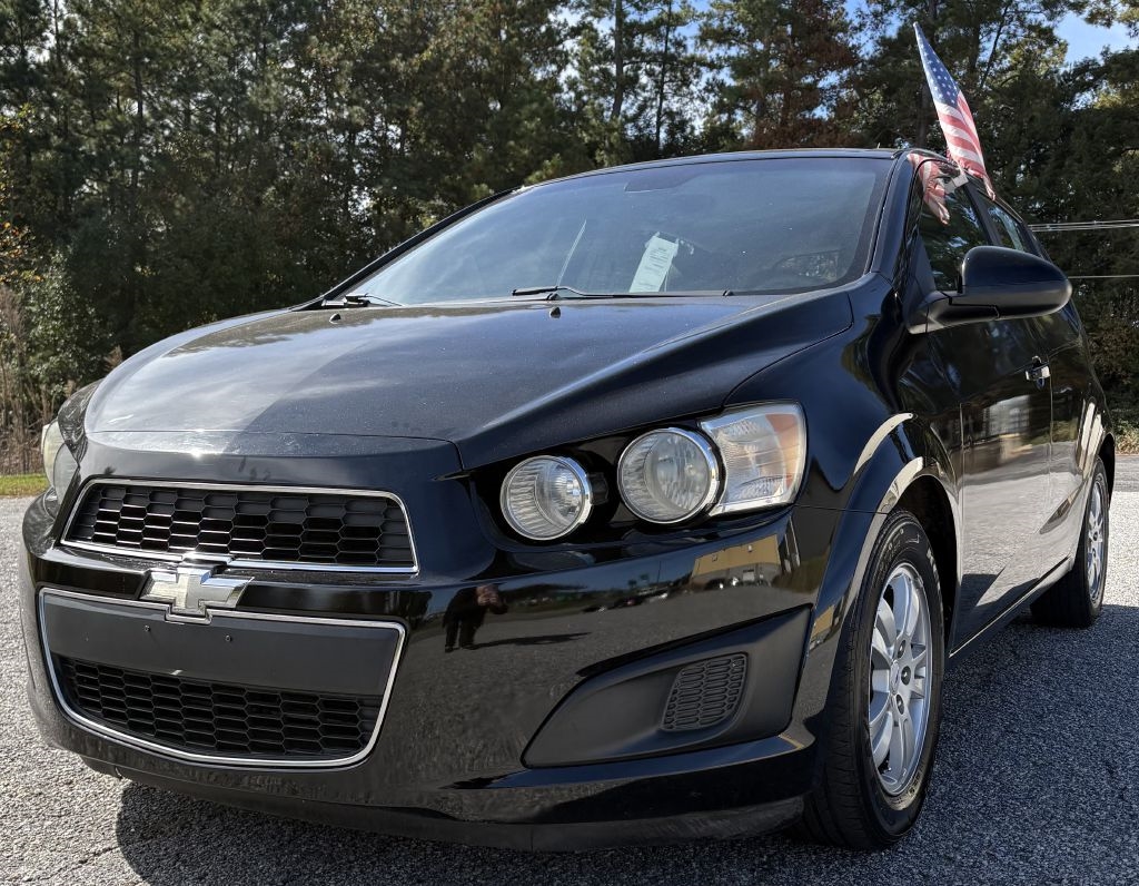 2012 Chevrolet Sonic 1LS 5-Door