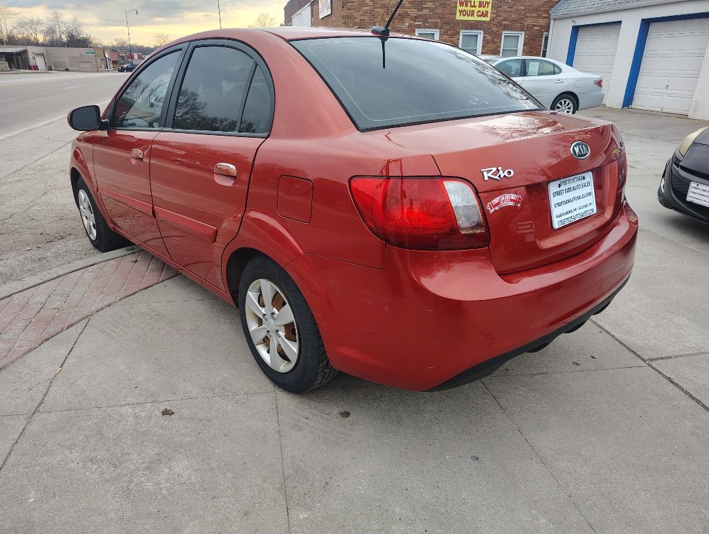 Kia Rio  2010